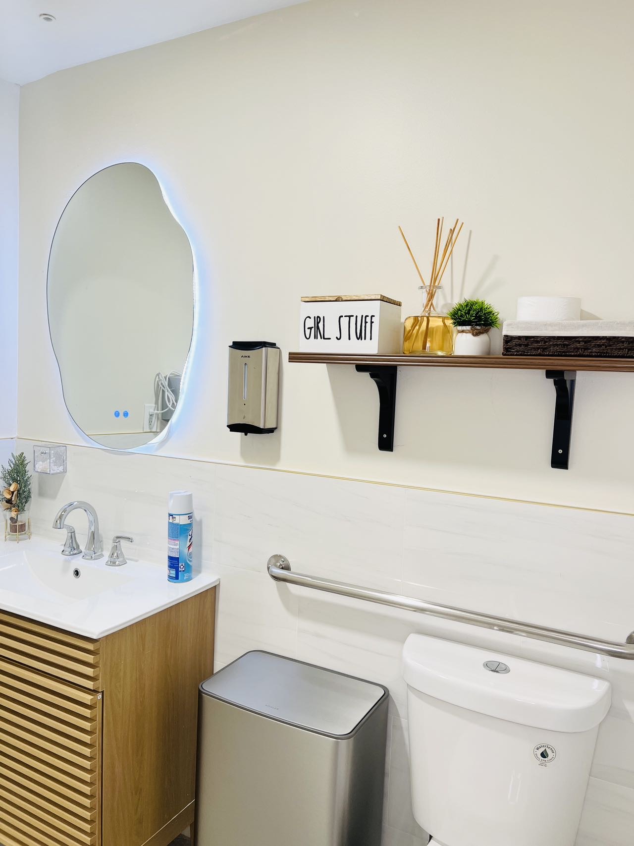 Image gallery marquee